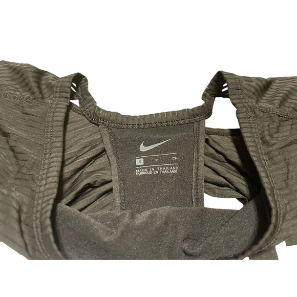 Nike Air Women's Black/White Graphic Running Top Light Weight  Size Small - Picture 3 of 4